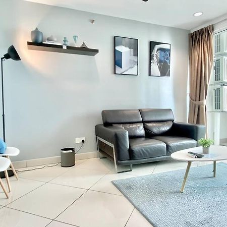 Mansion One Suites - Seaview Modern 2 Bedroom Suites Τζωρτζ Τάουν Εξωτερικό φωτογραφία